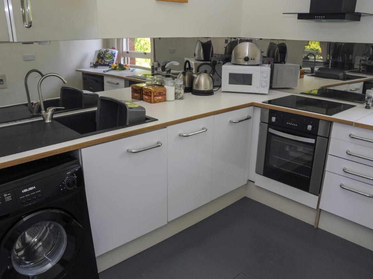 Saffrons Apartment Eastbourne Ngoại thất bức ảnh